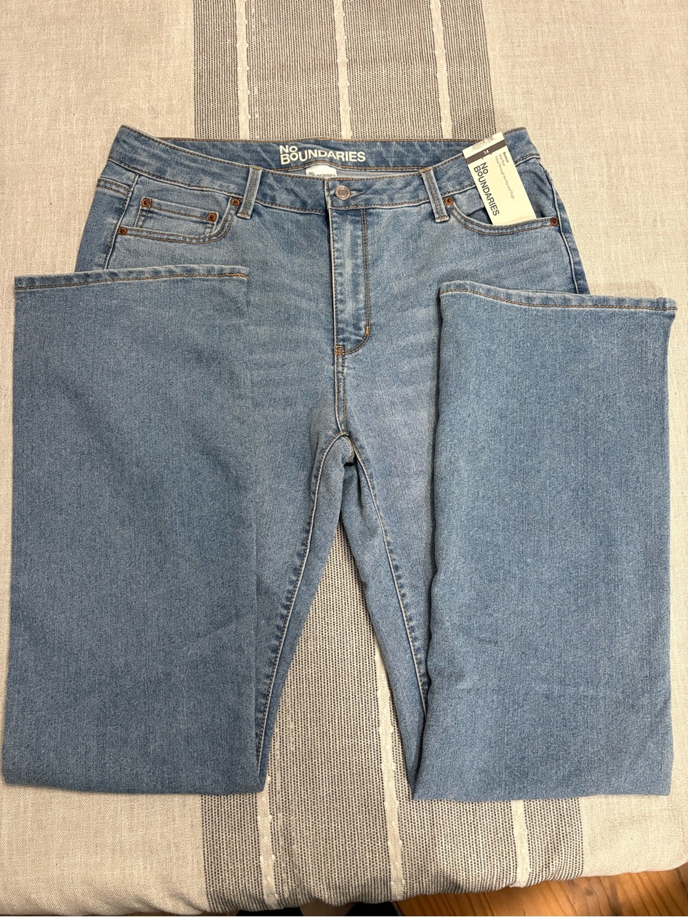 No Boundaries Women's Light Blue Boot Cut Jeans